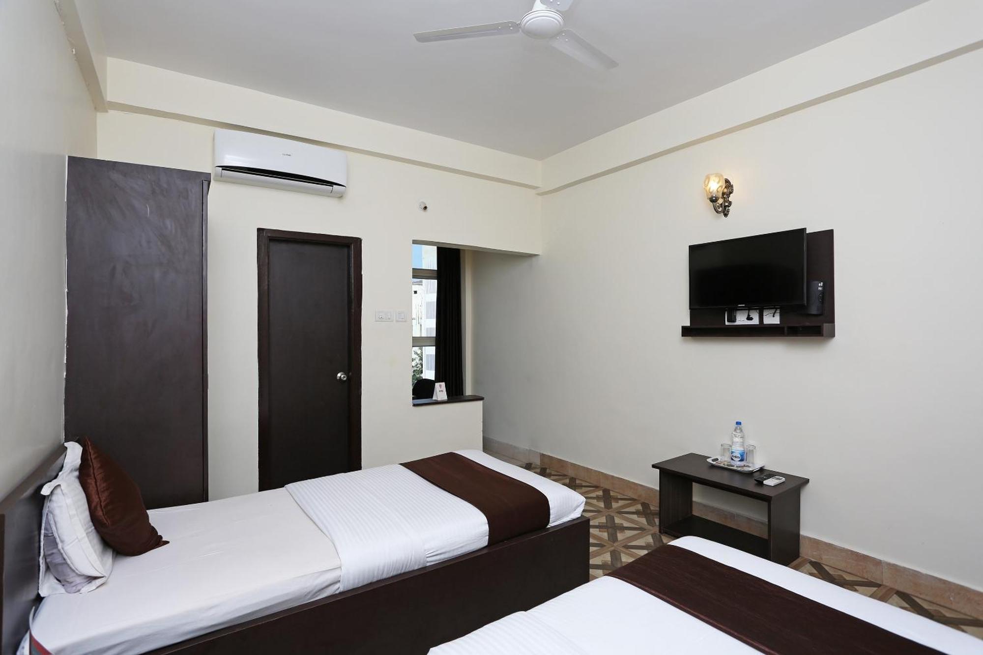 Oyo Stellar Resort Bhubaneswar Bagian luar foto