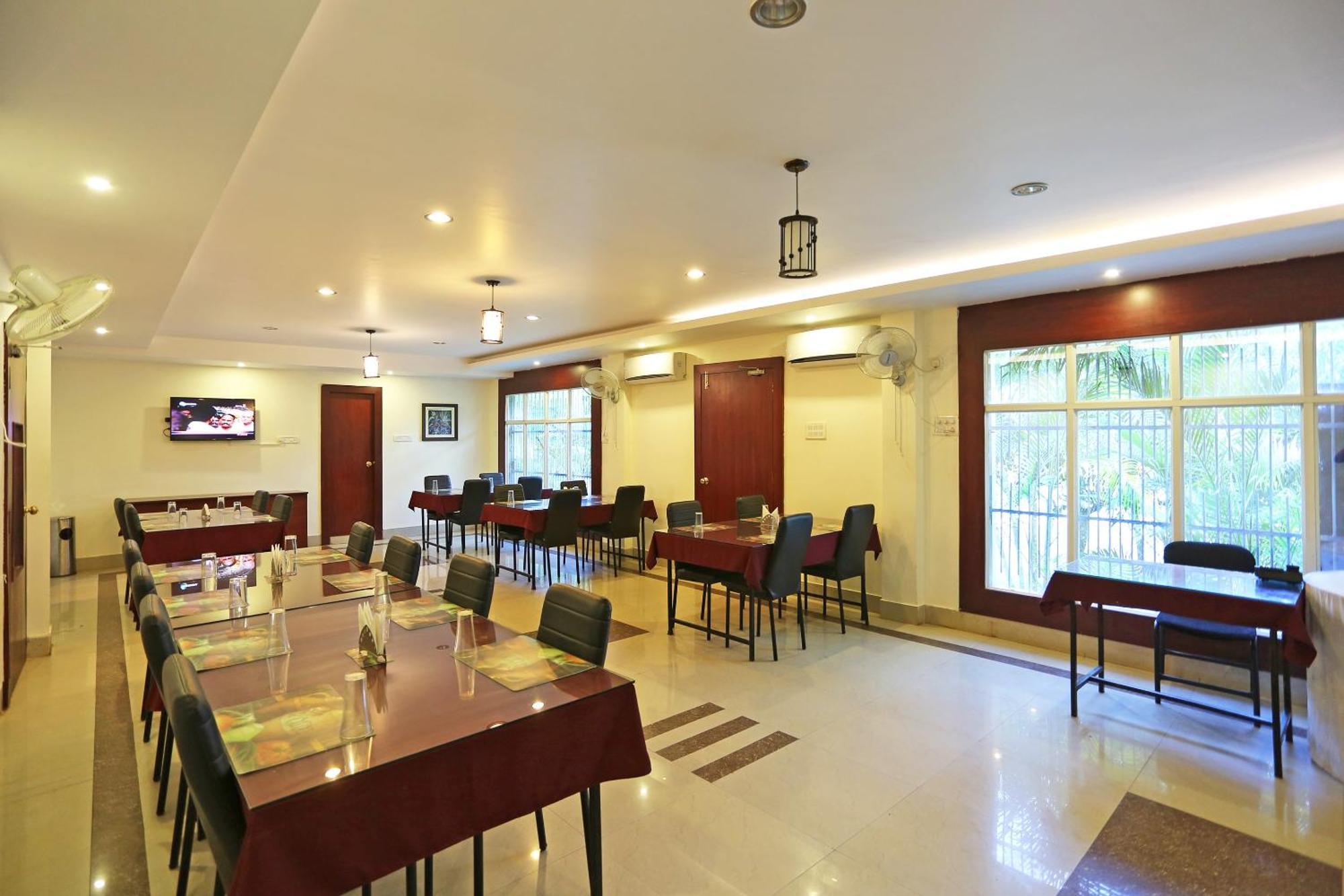 Oyo Stellar Resort Bhubaneswar Bagian luar foto